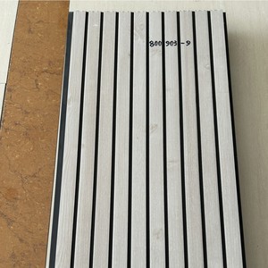 Vente flash : Panneaux de plafond en PVC cannelés pour la décoration d'appartements et de maisons - Product Image 2