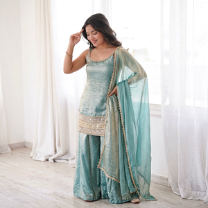 Robe Anarkali longue en soie turquoise traditionnelle indienne et pakistanaise pour femmes, avec dupatta, coupe classique, tenue de mariage - Product Image 1