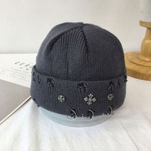 Bonnet tricoté en acrylique personnalisé avec logo OEM, style pêcheur, effet vieilli, avec clous, vente en gros - Product Image 6