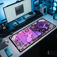 Tapis de souris Fantasy Dual-Cat Design, tapis de bureau dessin animé/anime. Fonctionnalités : texture lisse et délicate, couleurs vibrantes et durable.