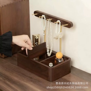 Organizador de joyas de madera, estante de almacenamiento de escritorio con ganchos para collares y cosméticos, madera de nogal negro - Product Image 3