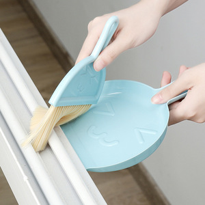 Smiley Face Broom And Dustpan Combo Set Mini Desktop Cleaning Brush Plastic 2 In 1 For Home Office Use - Product Image 4