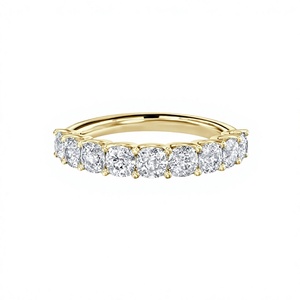 Anillo de Compromiso Apilable de Plata 925 Chapado en Oro con Diamante Moissanite y Diseño de Media Eternidad, Joyería Moderna para Mujer, Regalo - Product Image 1