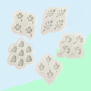 Molde de Silicona Trébol de Cuatro Hojas Serie Hoja para <span class=keywords><strong>Fondant</strong></span>, Dulces, Galletas, Jabón, Pudín, Chocolate, Postres y Velas - Product Image 2