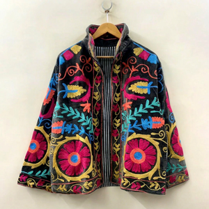 Chaqueta de Terciopelo Gris Carbón Bordada a Mano de Lujo Premium para Mujer, Abrigo Elegante para Invierno y Fiestas - Product Image 1