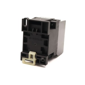 Contactor de Aire Acondicionado WHY GC4-18 3P AC 220-240V 50/60Hz para Uso en Sistemas de Climatización - Product Image 3