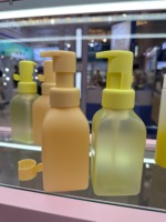 Botol Dispenser Kosmetik Pompa Busa Plastik Kosong PET Matte Persegi Kompak 200ml dengan Logo Kustom Grosir