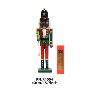 40CM Bâton Royal en bois à face noire <span class=keywords><strong>Casse</strong></span>-<span class=keywords><strong>Noisette</strong></span> en bois massif Pièce décorative Artisanat Décoration de Noël Cadeau Père Noël - Product Image 1