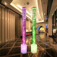 Lampe à bulles d'eau contemporaine en acrylique pour la maison et le bureau Colonne lumineuse à LED en forme de poisson pour mur et sol