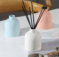 Parfum d'intérieur en gros, bouteille et boîte de diffuseur de roseau, vase rond en céramique