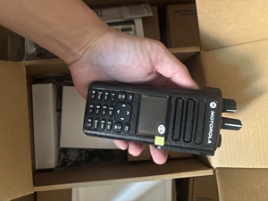Ban đầu cho Motorola XPR 7550e dgp8550e dp4801e hai chiều cho đài phát thanh bán buôn UHF/VHF Walkie-Talkie với 50km GPS/Wifi để bán - Product Image 3