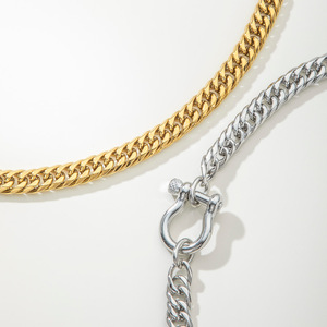 YF5118 <span class=keywords><strong>Collana</strong></span> Maglia Cubana in Acciaio Inossidabile Lucidato Placcato Oro 18K, Impermeabile, Anallergica, con Chiusura a <span class=keywords><strong>Ferro</strong></span> <span class=keywords><strong>di</strong></span> <span class=keywords><strong>Cavallo</strong></span>, Alta Qualità - Product Image 2