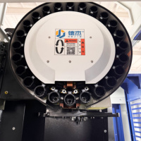 مركز تشغيل عمودي متعدد المواد MV-856 مع تحكم فانوك BT40 أوتوماتيكي عالي السرعة 12000 دورة في الدقيقة وعمر خدمة طويل للدقة