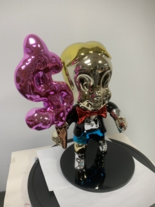 Vente en gros de sculptures en résine grandeur nature de hommes riches, figurines artistiques abstraites à motif animalier et de forme de dessin animé - Product Image 6