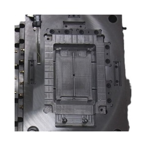 ตัวควบคุมแม่พิมพ์แบบกำหนดเองที่มีความแม่นยำสูงสำหรับใช้ในรถยนต์ - Product Image 1