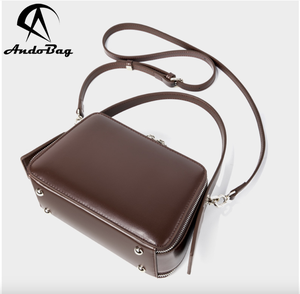 Sac à main AndoBag en cuir véritable, nouvelle mode, pour femmes, sac bandoulière, sac carré petit format pour usage quotidien, 2950 - Product Image 5