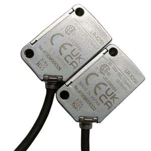 Sensor Láser CMOS BGS Mt-KEYENCE LR-X100C, Rango de 0-100 mm, PNP NO+NC, M5 SUS316L, M8-4 pines, IP67, 1 ms, Repetibilidad de 0,3 mm - Product Image 2
