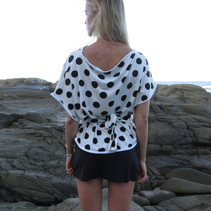 Haut à épaules dénudées à pois pour femmes, t-shirt en tricot à manches courtes, coupe ajustée, style européen - Product Image 4