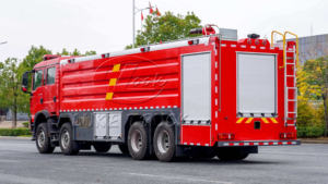 Nuevo Camión de Bomberos Howo de 18m³ de Alta Calidad, Vehículo de Rescate Contra Incendios de 12 Ruedas con Certificación ISO y CCC - Product Image 2