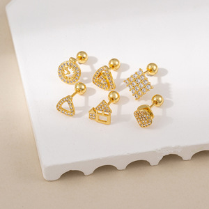 Pendientes de circonita geométrica con engaste de bisel de oro de 14k para joyería de moda para el día a día - Product Image 2