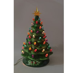 <span class=keywords><strong>Mini</strong></span> <span class=keywords><strong>sapin</strong></span> <span class=keywords><strong>de</strong></span> <span class=keywords><strong>Noël</strong></span> en céramique avec lumières LED, directement <span class=keywords><strong>de</strong></span> l'usine, pour table, bureau, décoration <span class=keywords><strong>de</strong></span> <span class=keywords><strong>Noël</strong></span> - Product Image 1