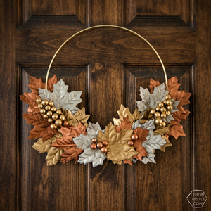 Corona Rústica de Hojas Otoñales con Bayas Metálicas, Flores Decorativas Hechas a Mano, Corona Redonda sin Luces para Acción de Gracias - Product Image 1