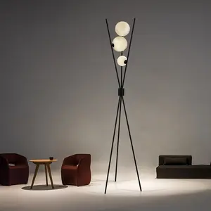 Nordic Led Luxury Standing Floor Lamp Room Decor Lamp Modern Simple Bedroom Unique Tripod Floor Lamp