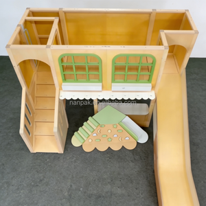 Aire de jeux intérieure en bois personnalisée, créative et sensorielle pour enfants, avec toboggan et structure d'escalade, et maisonnette avec présentoir, pour Play Cafe, garderie et centre commercial - Product Image 5