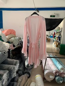 Accappatoio per Bambine in Bambù Organico OEM, Morbido con Volant, Vestaglia per Bambini, Pigiama Kimono in Tinta Unita - Product Image 3