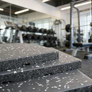 Dalles de sol en caoutchouc pour salle de sport, matériau écologique, tapis de gym confortable et amortissant pour les articulations - Product Image 3