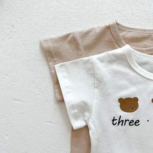 Nouvel ensemble de vêtements d'été 2022 pour bébé avec imprimé ours, combinaison à manches courtes pour nourrisson, tenue de dessin animé pour bébé garçon, ensemble de t-shirt pour bébé fille - Product Image 6