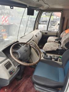 जूमलियन Qy130v633 ट्रक क्रेन 66 मीटर मुख्य बूम 130टन क्षमता के साथ मुख्य घटक इंजन और पंप के साथ बहुत सस्ती है - Product Image 3