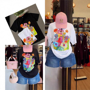 Camiseta Moderna Unisex de Manga Corta con Cuello Casual y Estampado de Grafiti, de Algodón y Poliéster, para Exportación y Comercio Exterior Transfronterizo, Nueva Colección 2025 - Product Image 1