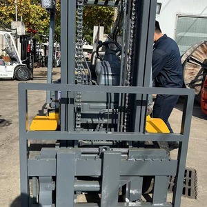 Original Second Hand 3.5 Ton Komatsu FD35 <strong>Forklift</strong> for Sale Used <strong>Forklift</strong> 3t 2.5 3.5 35 30 <strong>Tonne</strong> diesel <strong>Forklifts</strong> in Stock - Product Image 6