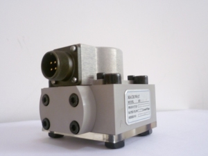 วาล์วควบคุมด้วยนักบิน (Pilot Valve) สามารถใช้แทนซีรีส์ 765 รุ่น 765-1048-5 ไฮดรอลิกไหลสูง - Product Image 2