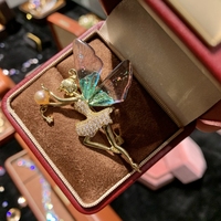 Broche XILIANGFEIZI Angel Spirit Luxury Crystal Dancing Girl, accessoires en cuivre et zircon, vente en gros d'usine, cadeau mignon pour fille