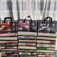 Siap Kirim Set Sprei Kasur King Size 13 Potong dengan Motif Cetak dan Gorden Senada Drap Et Rideaux Pour Maison
