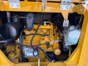 Mini-excavatrice sur chenilles d'occasion CAT 305.5E2, fonctionnement fluide, approvisionnement direct usine, faible consommation de carburant pour travaux urbains - Product Image 5