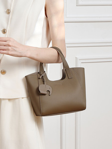 Personalised Luxury New Trendy Ladies Handbag Genuine Leather Bucket Shape Durable Portable Office Handbag Manufacturers China - Product Image 6