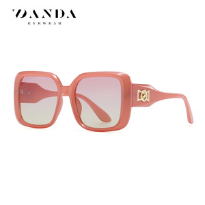 แว่นกันแดด Danda รุ่น TR7559 UV400 โพลาไรซ์ ทรงสี่เหลี่ยม สำหรับผู้หญิง แฟชั่นป้องกันแสงแดด เหมาะสำหรับออกนอกบ้านและงานปาร์ตี้ - Product Image 5