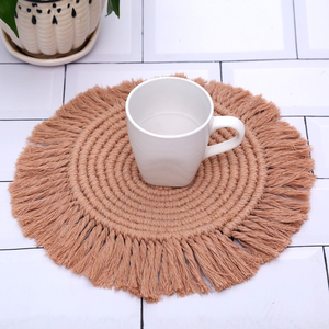 Posavasos de Macramé de Algodón Grueso, Hechos a Mano, Ecológicos, Antideslizantes, Resistentes al Calor, con Borla - Product Image 3