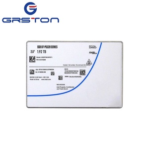 SSD NVMe D7-P5520 7,68 To SSDPF2KX076T1N1 pour centre de données de taille moyenne - Product Image 2