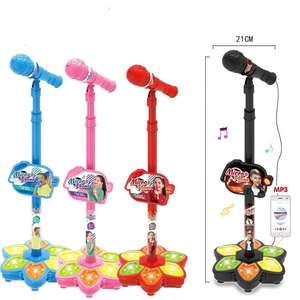 Microfono Musicale Giocattolo Yuglow per Bambini, Macchina per Cantare con Canzoni Interattive - Product Image 1