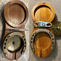 Plateau en bois en forme de fer à cheval pour verres à whisky avec coupe-glace, joint anti-brûlure, cendrier à whisky et cigares pour la maison, le bureau, le bar et l'extérieur