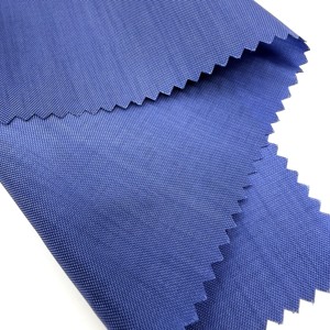 Tela Oxford Tejida 420D Resistente al Agua, a Desgarros y a la Abrasión, 100% Nylon 6.6, Color Personalizado para Equipaje de Exterior - Product Image 4