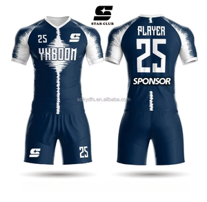 男性用カスタムサッカーウェア大人と子供用のチーム競技ユニバーサルフォーシーズンスタイルサッカースーツ - Product Image 2