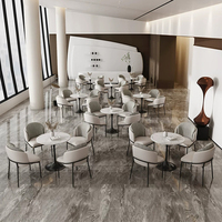 Moderne Scandinavische lederen eetkamerstoelen luxe lounge commerciële restaurant meubelsets met eettafel goede prijs