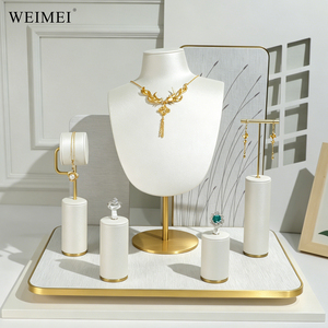 WEIMEI Présentoirs à bijoux en velours microfibre haut de gamme faits à la main, ensemble de présentoirs à bijoux en velours de luxe personnalisés pour magasin - Product Image 1