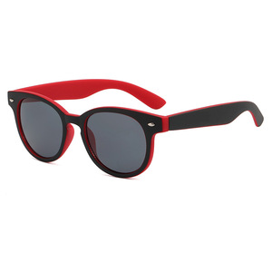 New Sunglasses for Men and Women Square <b>Frame</b> with UV400 Lenses - Product Image 3