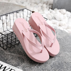 Vente en gros usine de sandales compensées à plateforme haute, imperméables, à bout ouvert, légères, tendance, polyvalentes, sexy et estivales pour femmes - Product Image 2